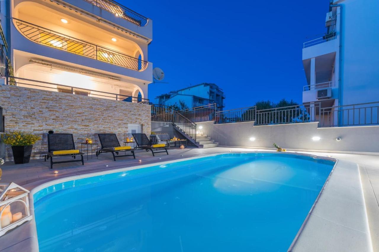 Villa Seaview With Pool - Apartment Yellow Trogir Exterior photo